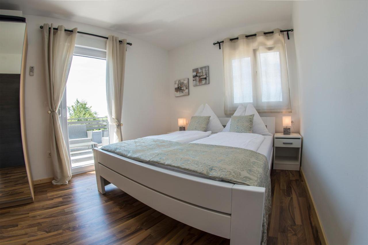 Apartments Mojeljeto Fažana エクステリア 写真