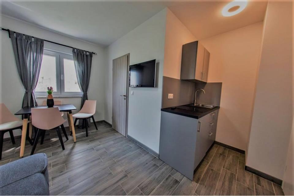 Apartments Mojeljeto Fažana エクステリア 写真